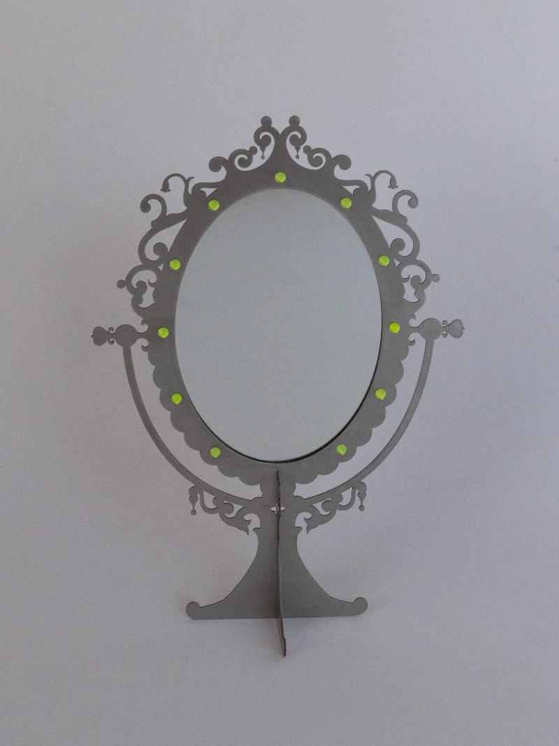 STUDDED VANITY MIRROR - Image 2