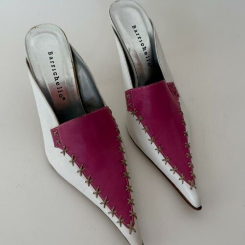 STITCHED HEELS